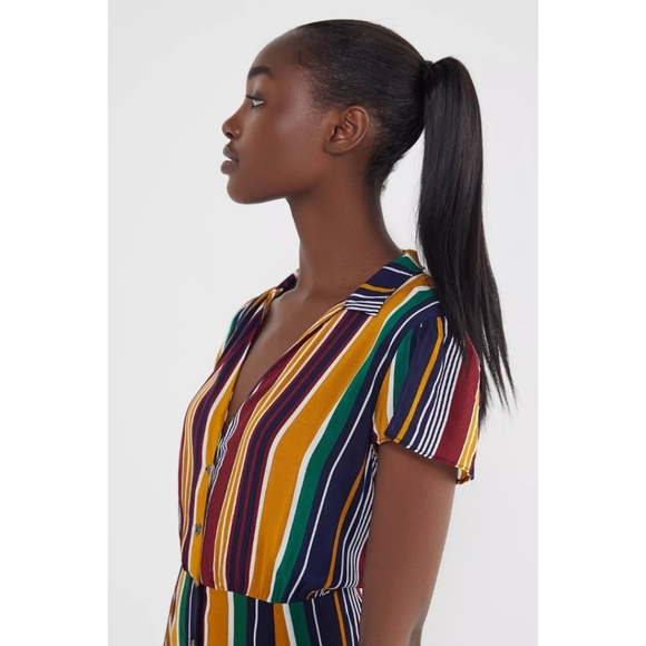 Urban Outfitters Meant To Be Button-Down Romper - Picture 4 of 9